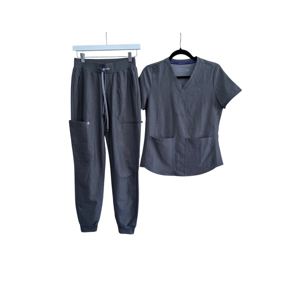 Fabletics NWOT XS Heather Gray Joggers & 2 Pocket Scrub Top READ